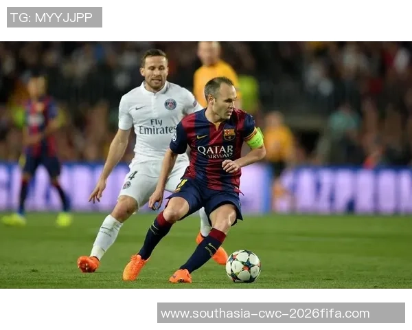 足球历史上50位最具过人技巧的传奇球员盘点与精彩瞬间回顾